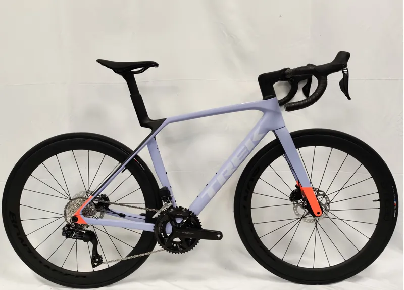 EX DISPLAY Trek Madone SL 6 Gen 8 Di2 Road Bike Medium 2026 in Matte Lavender Haze/Deep Smoke-1