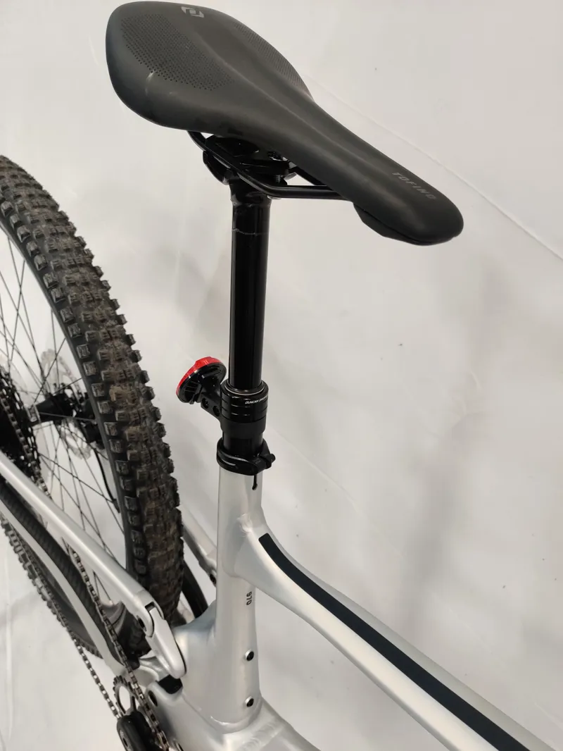 Scott Spark 970 Full Suspension Mountain Bike 2025 in Silver -12