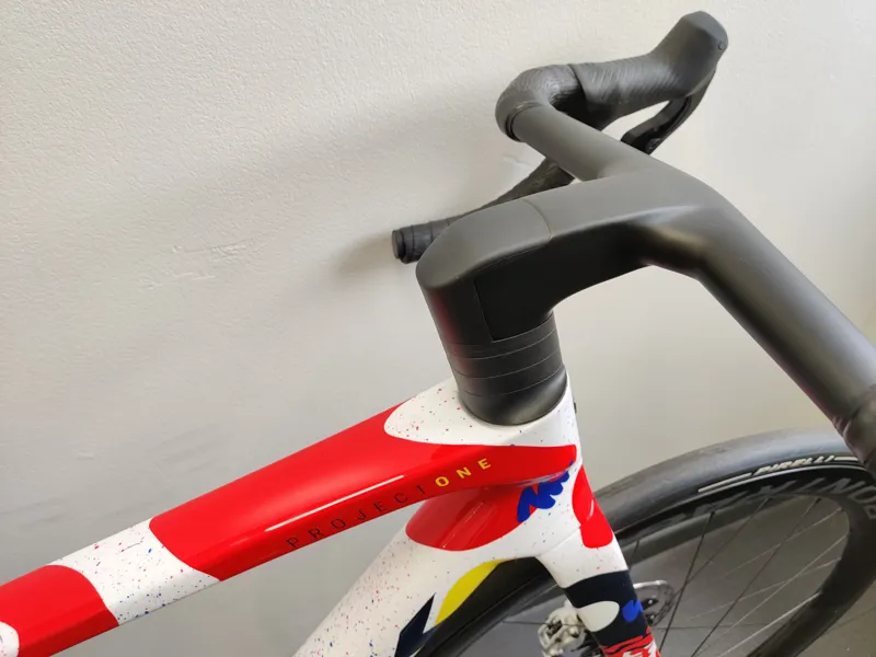 EX DEMO Trek Madone SLR 9 AXS Road Bike Medium 2026 in ICON Couler-5