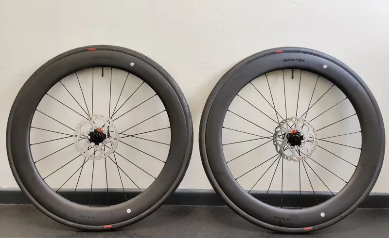 EX DISPLAY Scott Syncros Capital 1.0 60 Wheelset With Schwalbe Pro One Tyre and Rotor Bundle