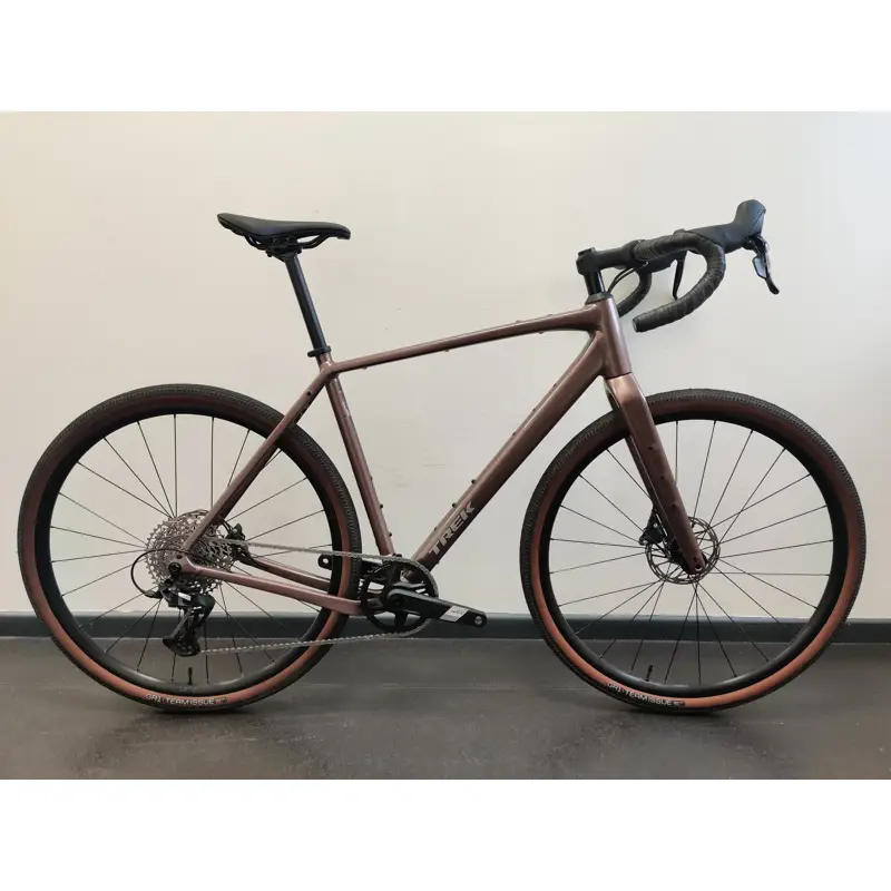 Balfes Bikes EX DEMO Trek Checkpoint ALR 5 Gravel Bike MediumLarge 2027 in Bronze Age | Free postage over £30, £10 off first order, price match & 0% finance.