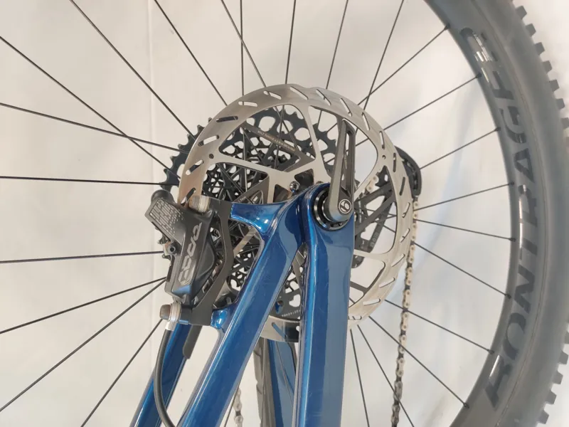 EX DEMO Trek Fuel EXE 9.8 GX AXS Electric Mountain Bike X-Large 2023 in Mulsanne Blue-9