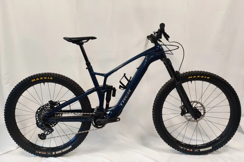 EX DEMO Trek Fuel EXE 9.8 GX AXS Electric Mountain Bike X-Large 2023 in Mulsanne Blue