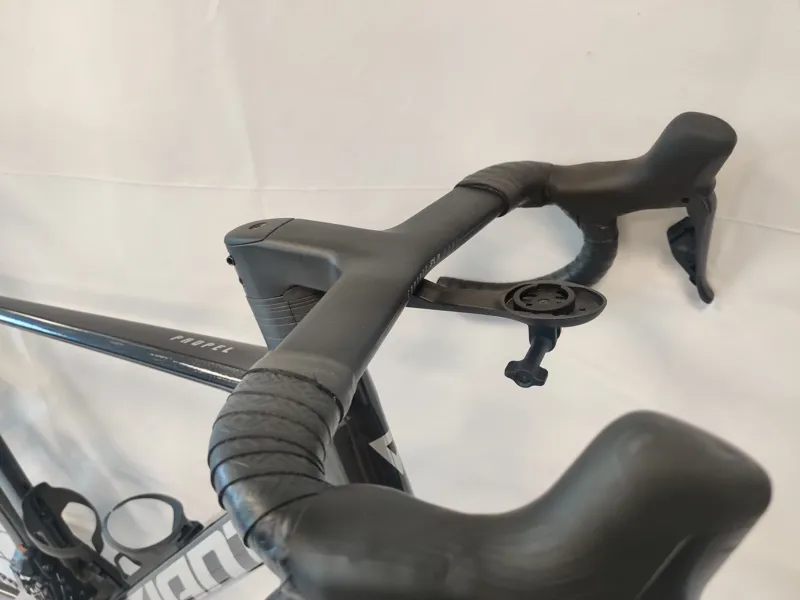 EX DEMO Giant Propel Advanced Pro 0 Di2 Road Bike MediumLarge 2027 in Obsidian Pulse-6