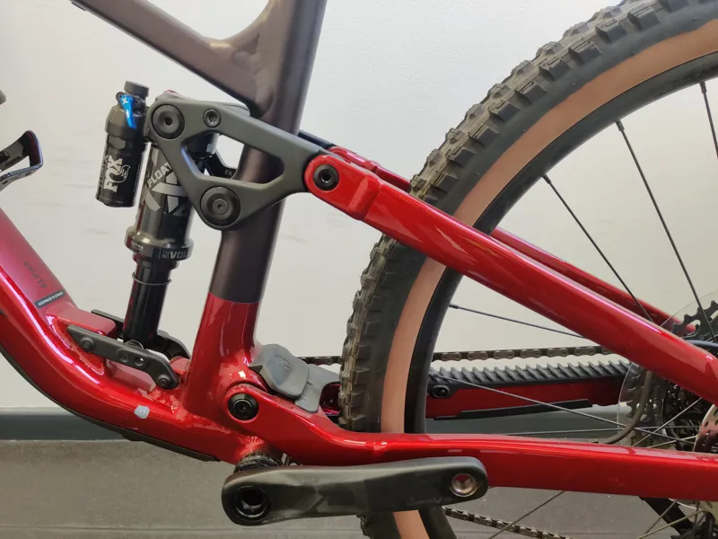 EX DISPLAY Trek Fuel EX 8 Gen 7 Full Suspension Mountain Bike Large 2026 in Gloss Fury Red-3