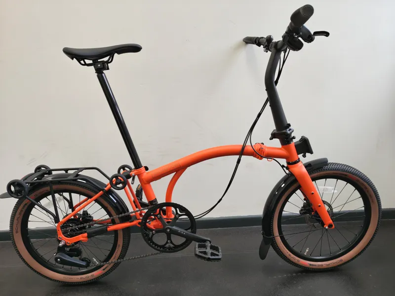 EX DISPLAY Brompton G Line with Roller Frame 8 Speed Folding Bike Medium 2026 in Adventure Orange