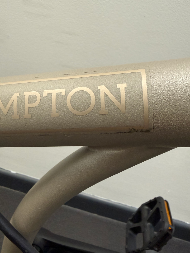 EX DEMO Brompton Electric G Line with Roller Frame 4 Speed Folding Bike Large 2026 in Traildust White-3