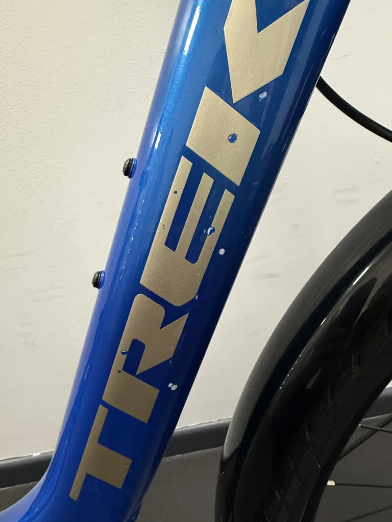 EX-DEMO Trek Verve+ 2 Lowstep 500Wh Electric Hybrid Bike X-Small 2025 in Alpine Blue-8