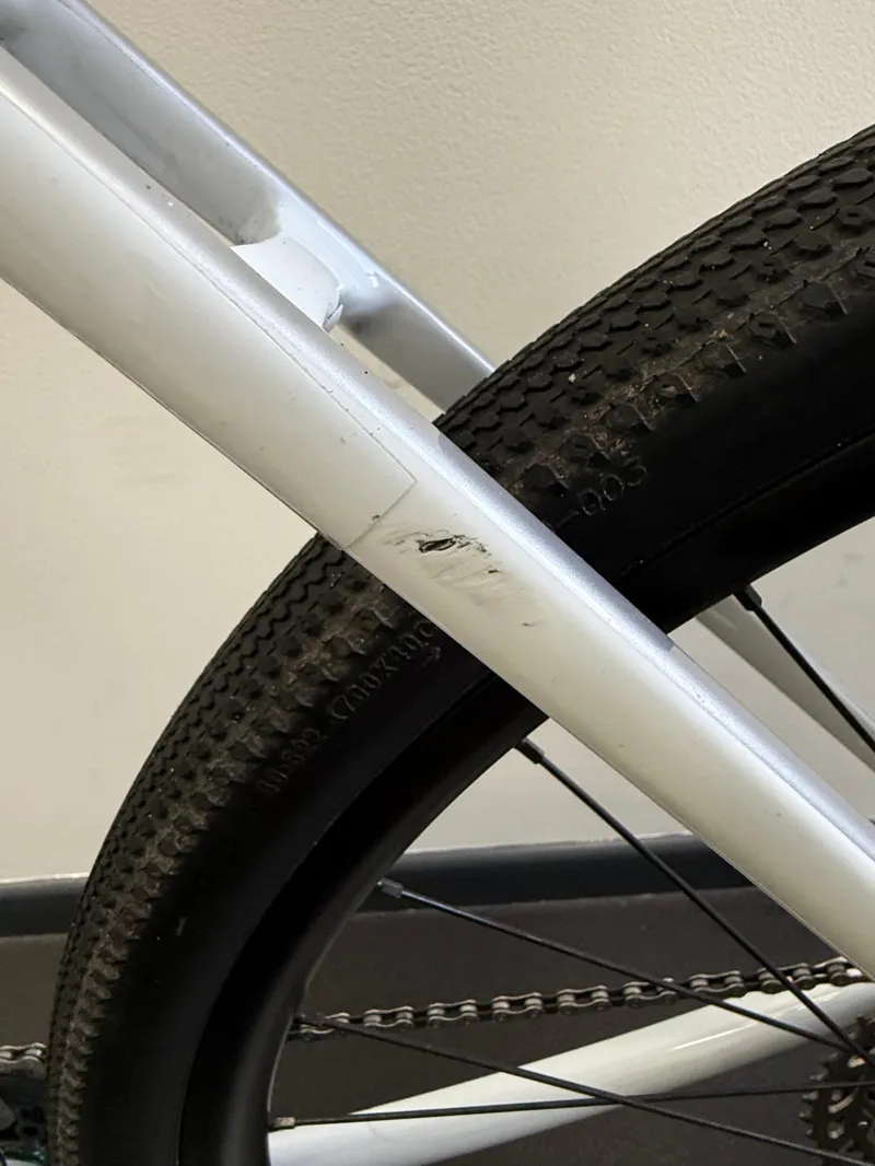 EX DEMO Trek FX Sport 4 Carbon Hybrid Bike X-Large 2025 in White-3