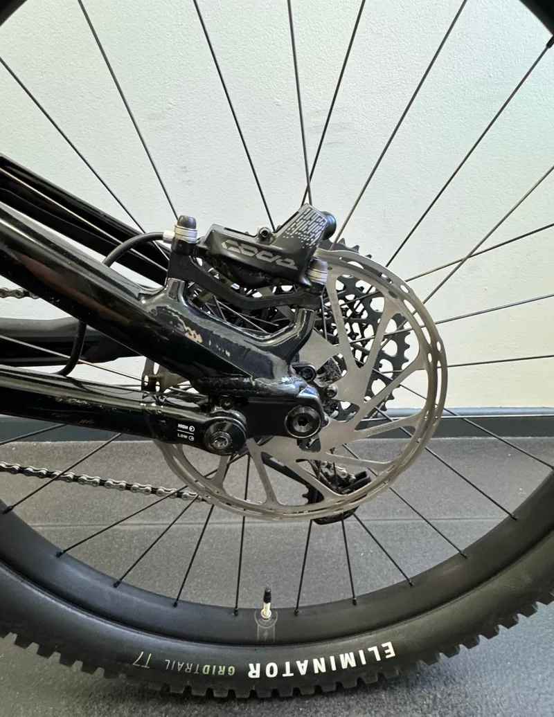 EX DEMO Specialized Turbo Levo Comp Alloy Full Sus Electric MTB S5 2024 in Black Dove Grey-10