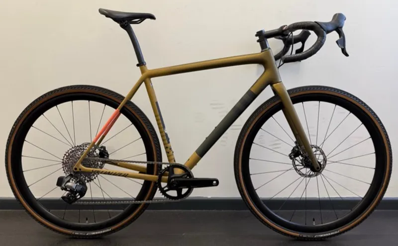 EX DEMO Specialized Crux Expert Gravel Bike Size 56 2025 in Harvest Gold/Oak Green