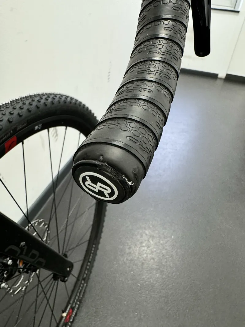 EX DISPLAY Orro Terra Steel GRX610 RR9 Gravel Bike X-Small 2024 in Graphite Sheen-2