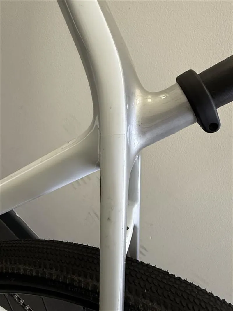 EX DEMO Trek FX Sport 4 Carbon Hybrid Bike X-Large 2025 in White-2