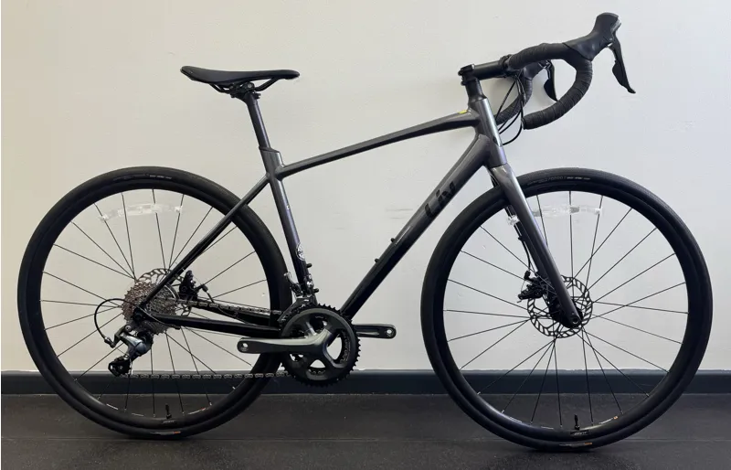 EX DEMO Liv Avail AR 2 Medium Women's Road Bike 2024 in Liquid Metal