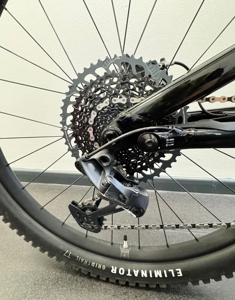 EX DEMO Specialized Turbo Levo Comp Alloy Full Sus Electric MTB S5 2024 in Black Dove Grey-8