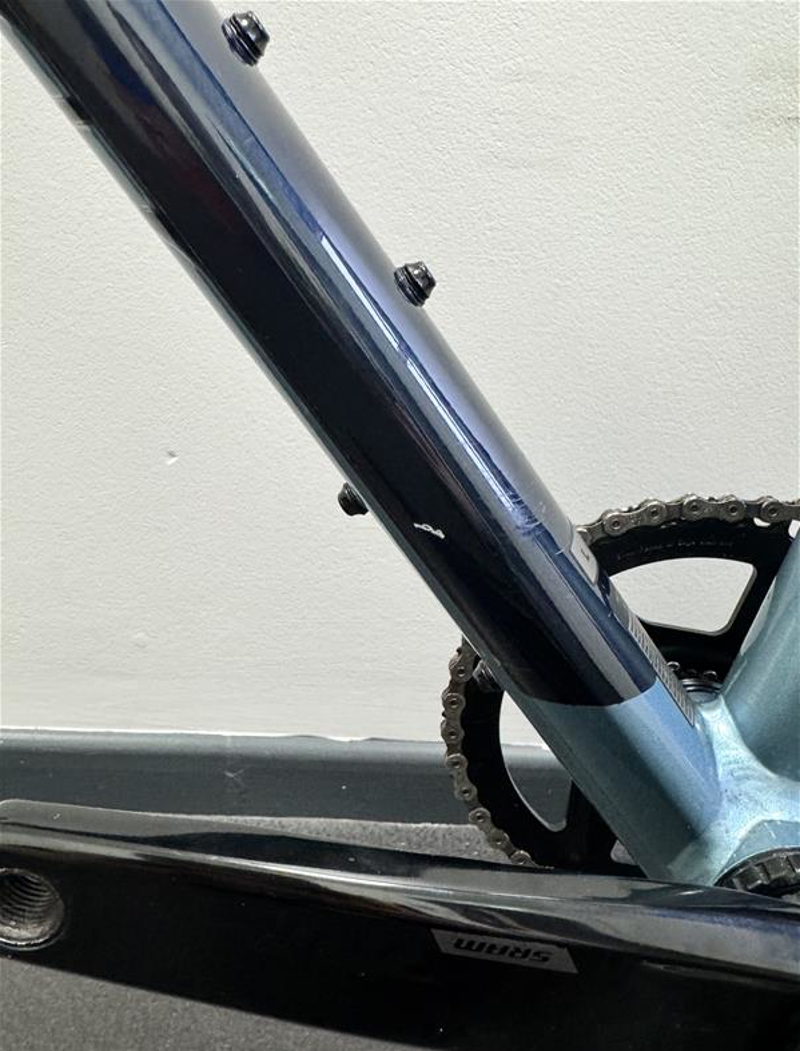 EX DEMO Giant Revolt X 1 Large Gravel Bike 2024 in Cold Night-3