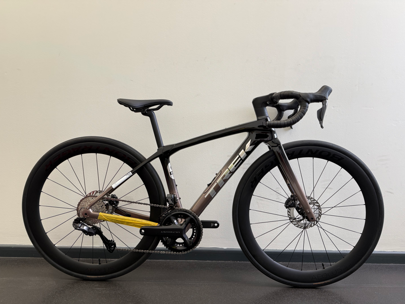 Balfes Bikes EX-DISPLAY Trek Domane SL 7 Gen 4 Road Bike Size 47 2026 in Dark Star to Bronze Age Fade | Free postage over £30, £10 off first order, price match & 0% finance.