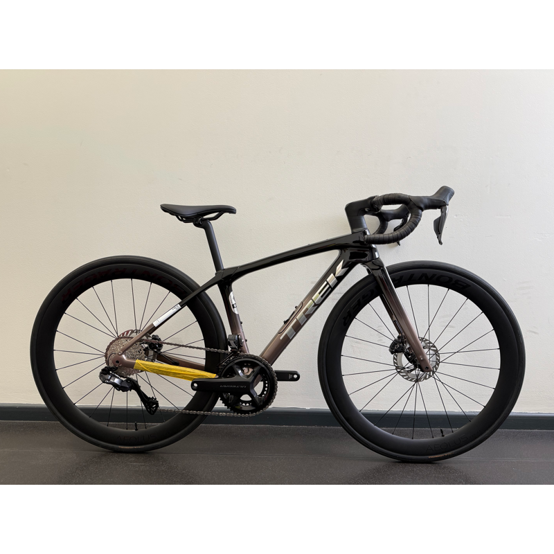 Balfes Bikes EX-DISPLAY Trek Domane SL 7 Gen 4 Road Bike Size 47 2026 in Dark Star to Bronze Age Fade | Free postage over £30, £10 off first order, price match & 0% finance.