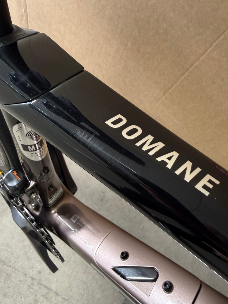 EX DISPLAY Trek Domane SL 7 Gen 4 Road Bike Size 47 2026 in Dark Star to Bronze Age Fade-3