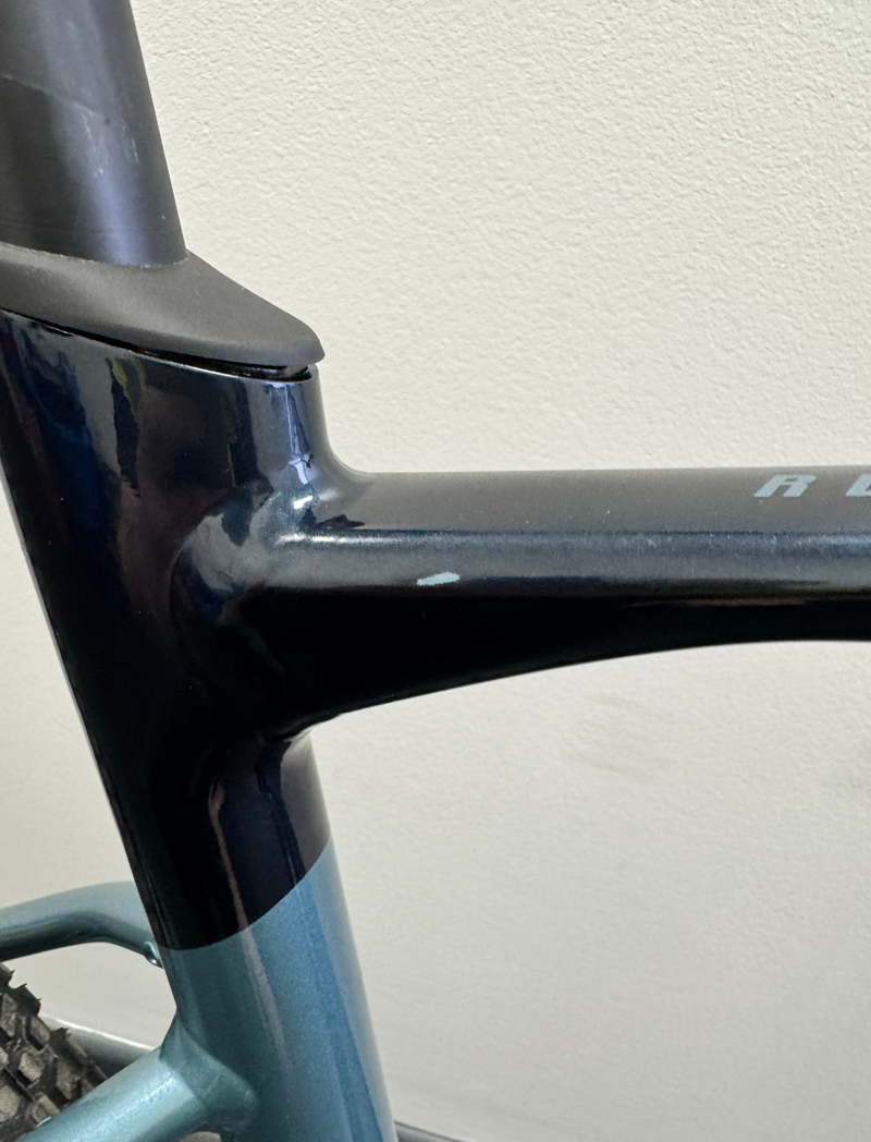 EX DEMO Giant Revolt X 1 Large Gravel Bike 2024 in Cold Night-4