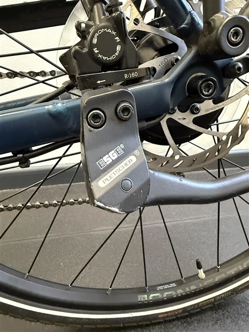 EX DEMO Trek Fx+ 2 X-Large Electric Hybrid Bike 2025 in Mulsanne Blue-10