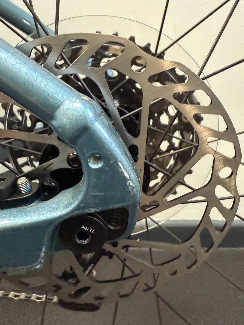 EX DEMO Giant Revolt X 1 Medium-Large Gravel Bike 2024 in Cold Night-2