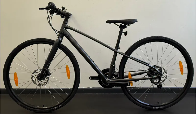 EX-DISPLAY Trek FX 2 Disc X-Small Hybrid Bike 2024 in Lithium Grey-2