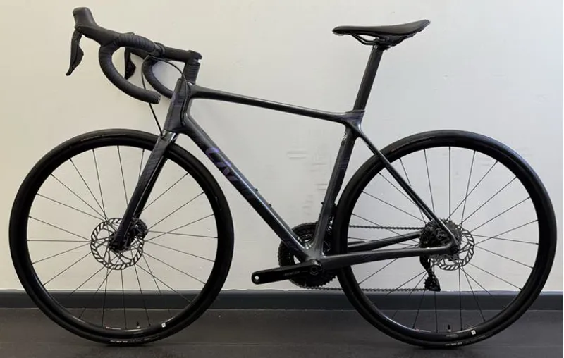 EX DEMO Liv Langma Advanced 1 Disc Medium Road Bike 2024 in Black Diamond-1