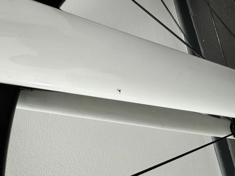 EX DISPLAY Specialized Tarmac SL7 Sport 105 Road Bike 54cm 2024 in Dune White/Chaos Pearl-2