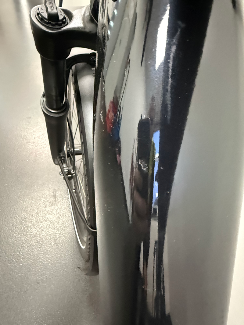 EX-DEMO Specialized Turbo Vado 4.0 Electric Hybrid Bikes Size Large 2025 in Cast Black/Silver-2