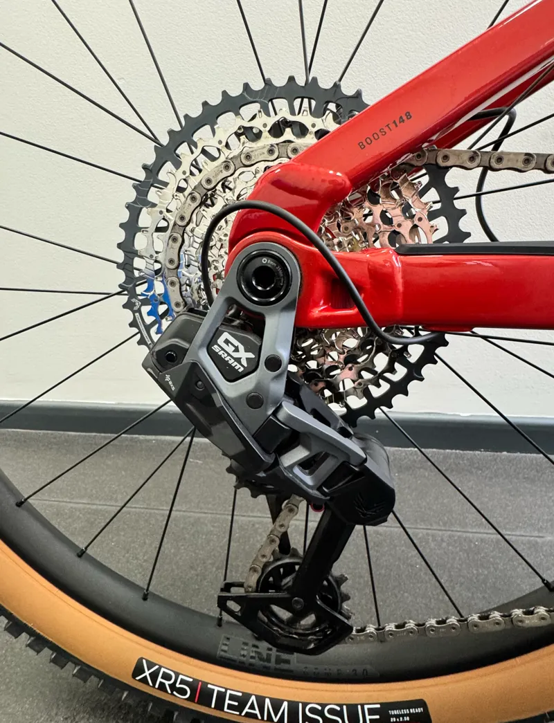 EX DEMO Trek Rail 8 GX AXS Large 625Wh Electric Full Suspension Mountain Bike 2024 in Lava Red-2