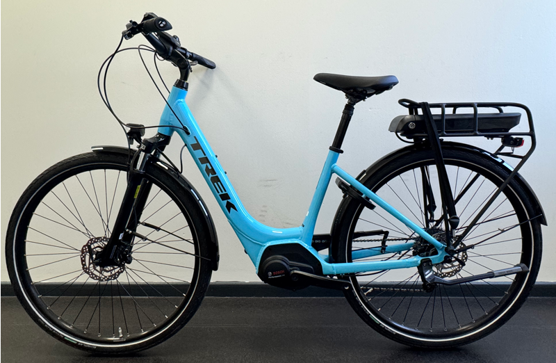 EX DEMO Trek Verve+ 2 Lowstep 500wh Small Electric Hybrid Bike 2024 in Azure Blue-1