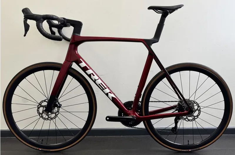 EX DISPLAY Trek Madone SL 6 Di2 Gen 8 X-Large Road Bike 2025 in Crimson-1