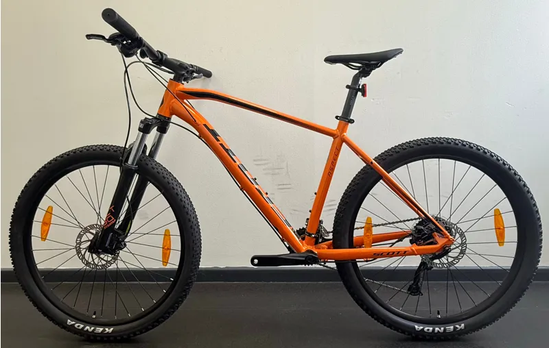 EX DISPLAY Scott Aspect 750 Mountain Bike Large 2024 in Orange-1