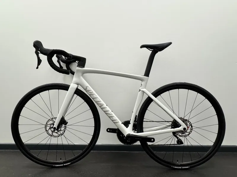 EX DISPLAY Specialized Tarmac SL7 Sport 105 Road Bike 54cm 2024 in Dune White/Chaos Pearl-1