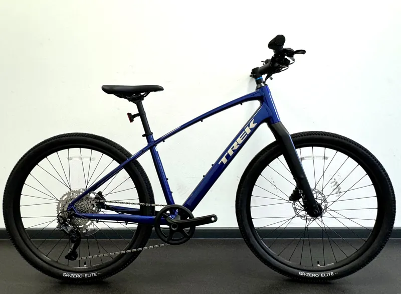 EX DISPLAY Trek Dual Sport 3 Gen 5 Hybrid Bike Medium 2023 in Hex Blue
