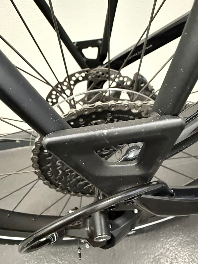 EX-DEMO Specialized Turbo Vado 4.0 Electric Hybrid Bikes Size Large 2025 in Cast Black/Silver-9