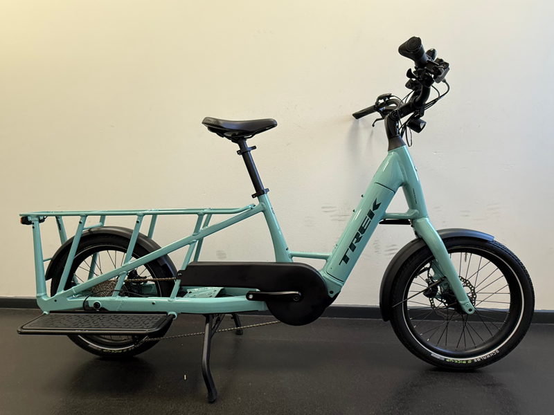 EX DISPLAY Trek Fetch+ 2 Electric Cargo Bike in Blue Sage