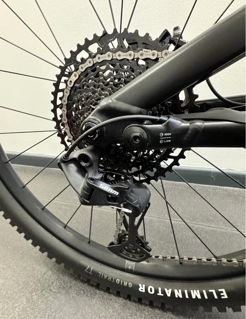 EX DEMO Specialized Turbo Levo Alloy S4 Full Suspension Electric Mountain Bike 2024 in Black and Silver-5