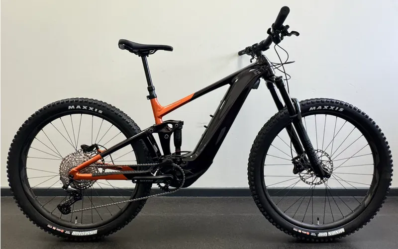 EX DISPLAY Giant Trance X E+ 3 Medium Full Suspension Electric Mountain Bike 2024 in Cordovan