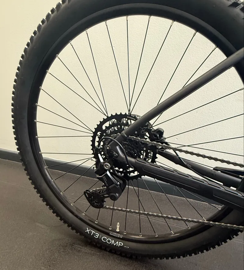 EX DISPLAY Trek Marlin 5 Gen 3 Hardtail Mountain Bike X-Large 2025 in Matte Dnister Black-3