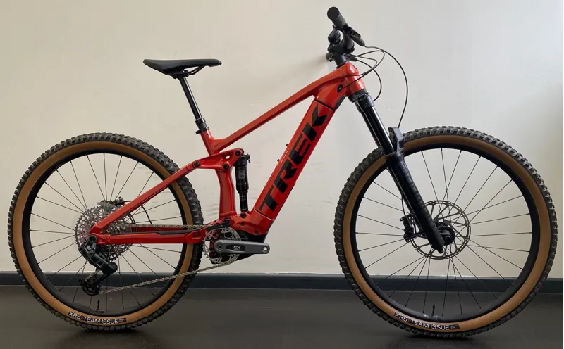 EX DEMO Trek Rail 8 GX AXS Electric Full Suspension Mountain Bike Medium 2025 in Lava Red