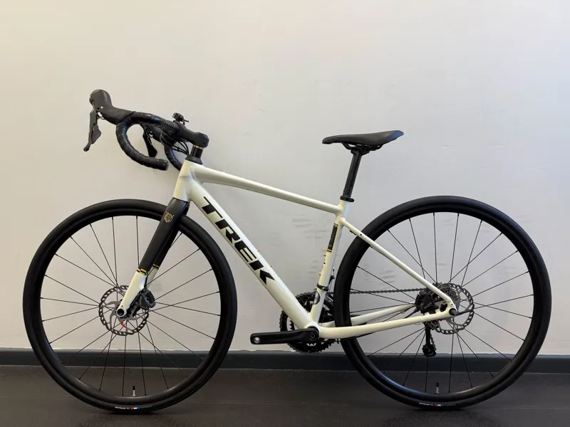 EX DEMO Trek Domane AL 4 Gen 4 Road Bike 49cm 2026 in Era White-1