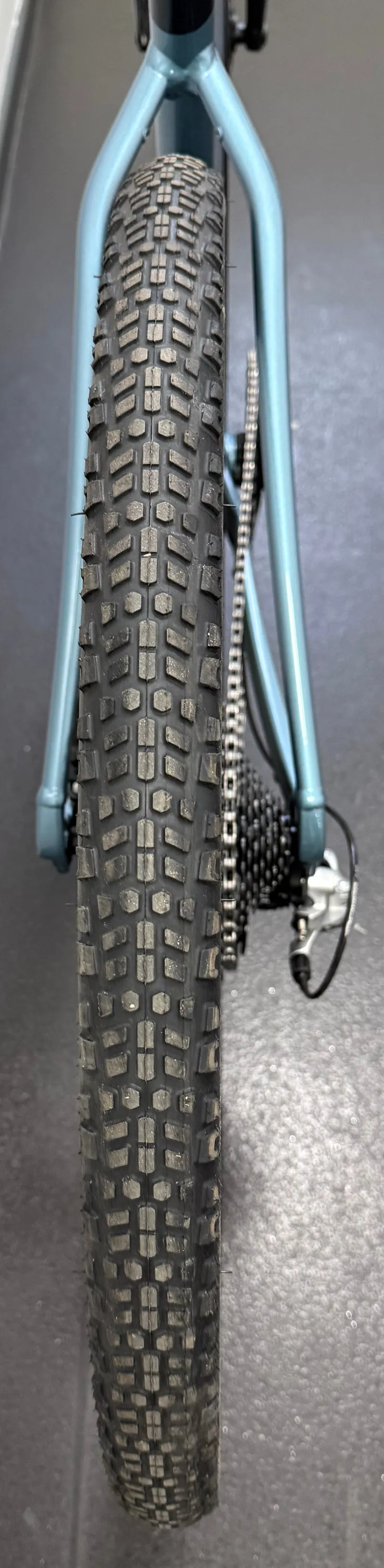 EX DEMO Giant Revolt X 1 Medium-Large Gravel Bike 2024 in Cold Night-4