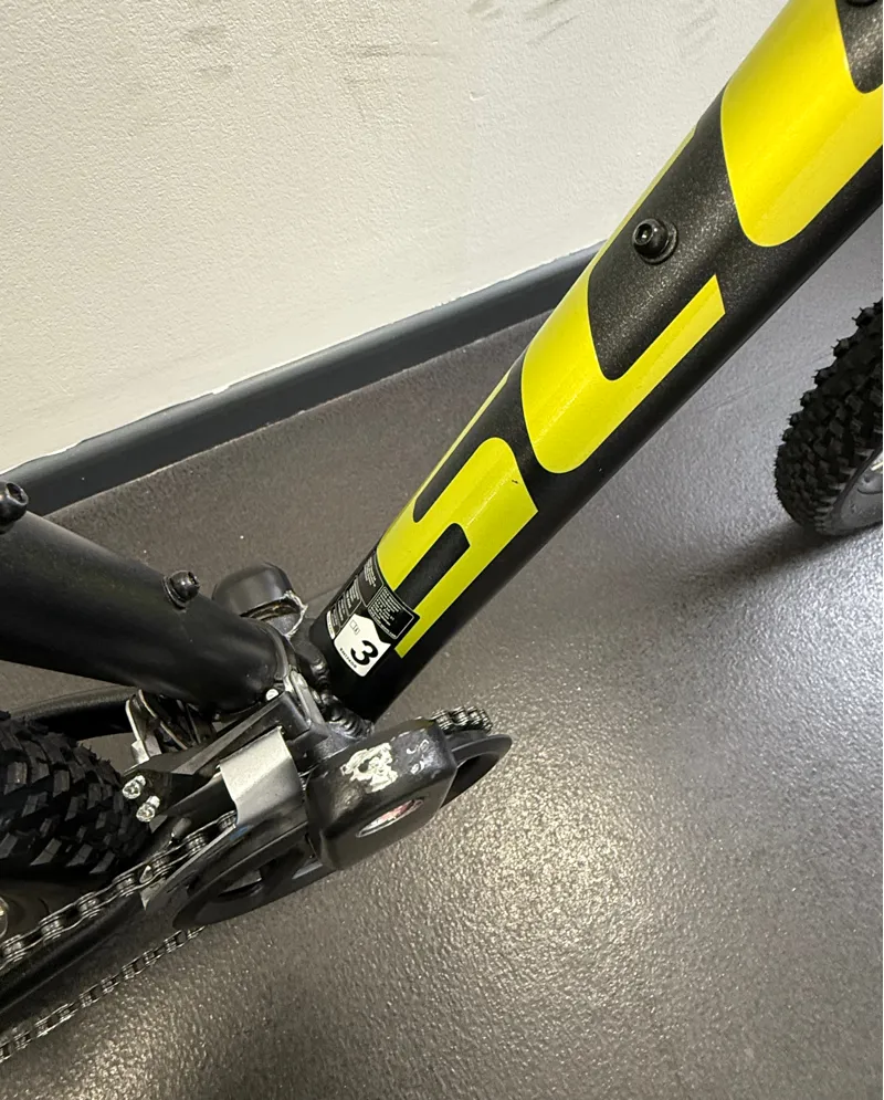 EX DISPLAY Scott Aspect 760 Mountain Bike Medium 2024 in Black-3