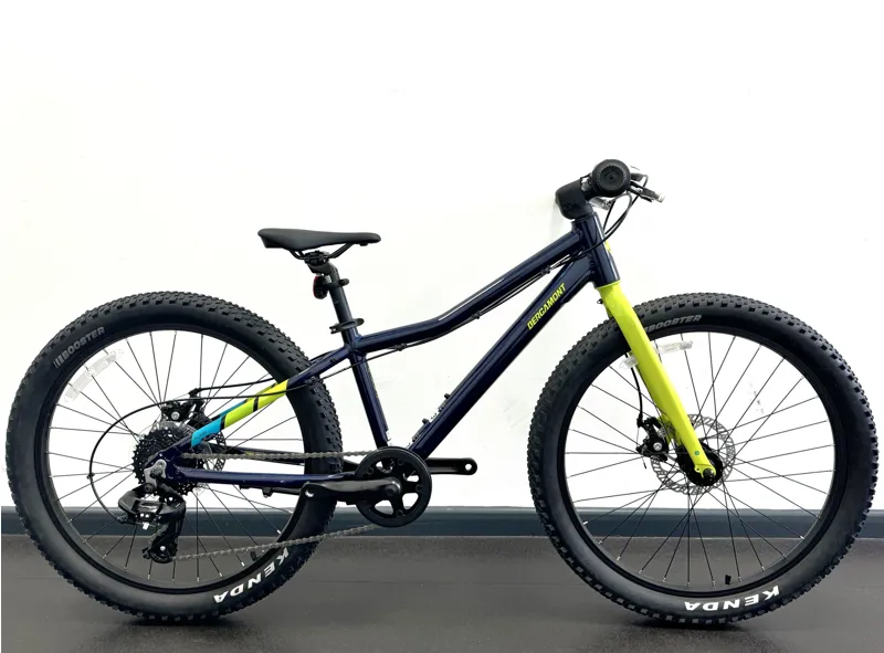 EX DISPLAY Bergamont Revox 24 Lite 24inch Wheel Kids Bike 2024 in Blue