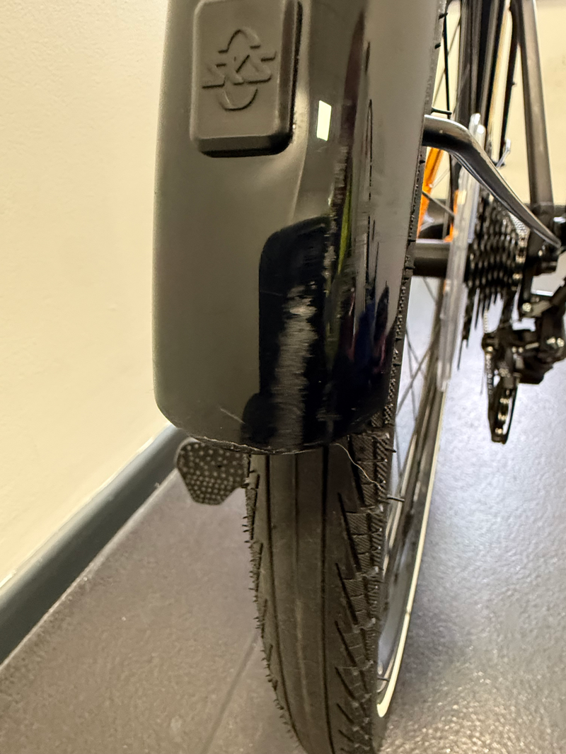 EX-DISPLAY Trek FX 2 Equipped Hybrid Bike Size Medium 2025 in Black-5