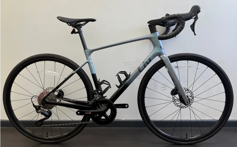 EX DISPLAY Liv Avail Advanced 2 Road Bike Medium 2025 in Prismatic Haze