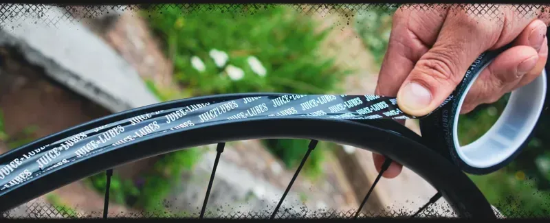 Juice Lubes Tubeless Setup Kit DH/Trail/Enduro 30mm Tape 48mm Valves-4