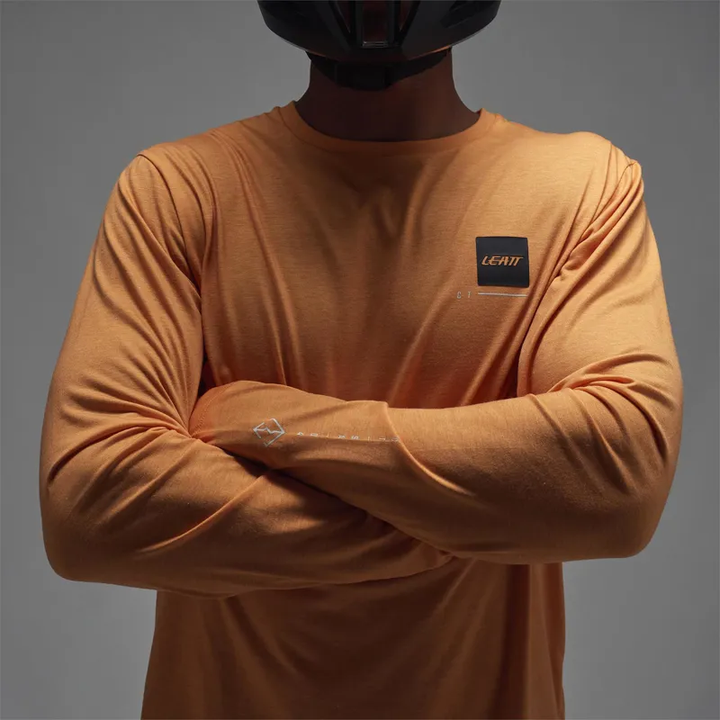 Leatt Gravity 3.0 Jr MTB Long Sleeve Jersey in Lager Yellow-2